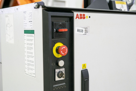 ABB IRB 6640 235kg 2.55m